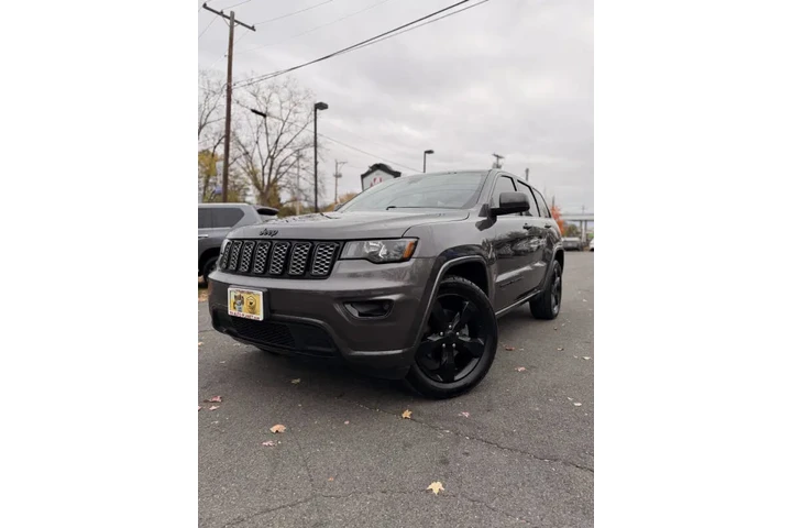 $15995 : 2018 Grand Cherokee Altitude image 3
