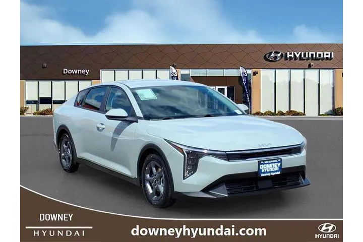 $22345 : Kia K4 2025 LXS 4dr Sedan image 3