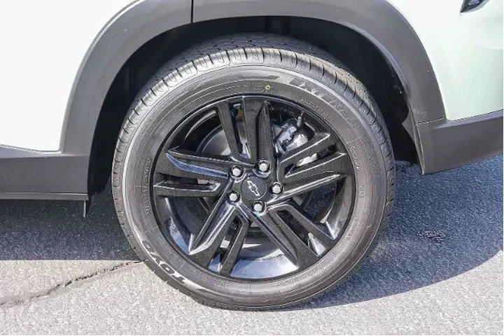 $20995 : Chevrolet Trax 2025 ACTIV 4d image 8
