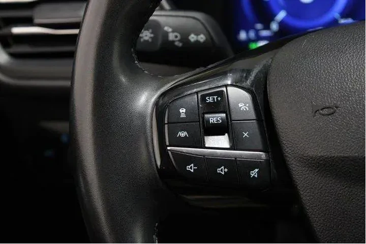 $19982 : Ford Escape 2022 SEL 4dr SUV image 9