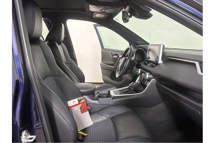 $18994 : 2021 RAV4 Hybrid XSE image 6