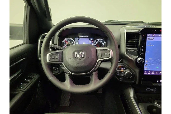 $39998 : Ram 1500 2025 4x4 Big Horn 4 image 10