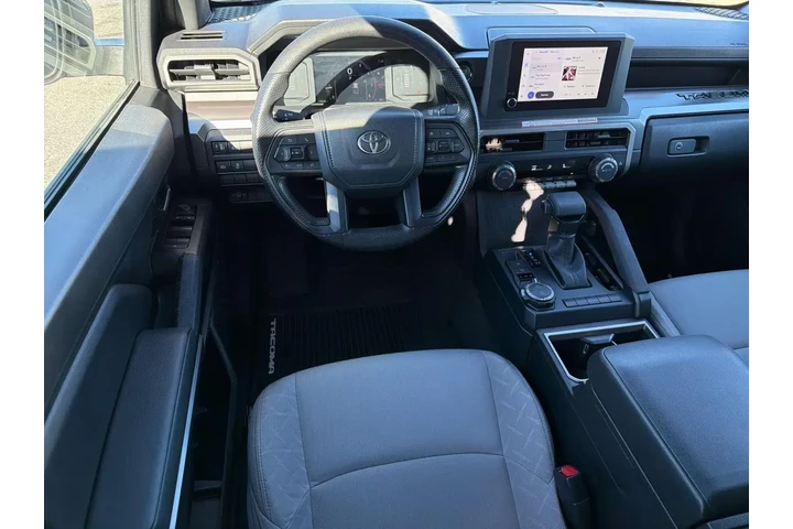 $37420 : Toyota Tacoma 2025 4x4 SR5 4 image 9