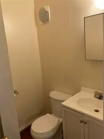 $699 : rento cosina cuarto privado image 2