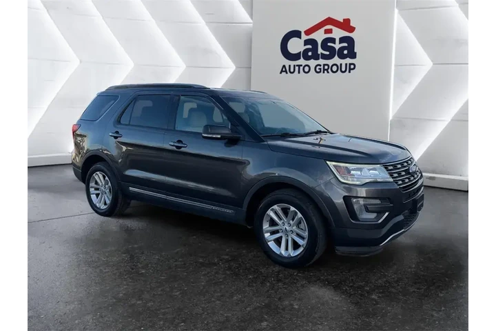 $13500 : Ford Explorer 2017 XLT 4dr S image 1