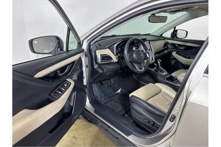 $21989 : 2020 Outback Limited image 2