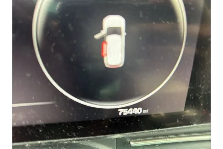 $29191 : Kia Carnival 2022 SX Prestig image 9