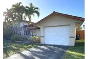 $2800 : 3Bedroom 2Bath House in Miami thumbnail