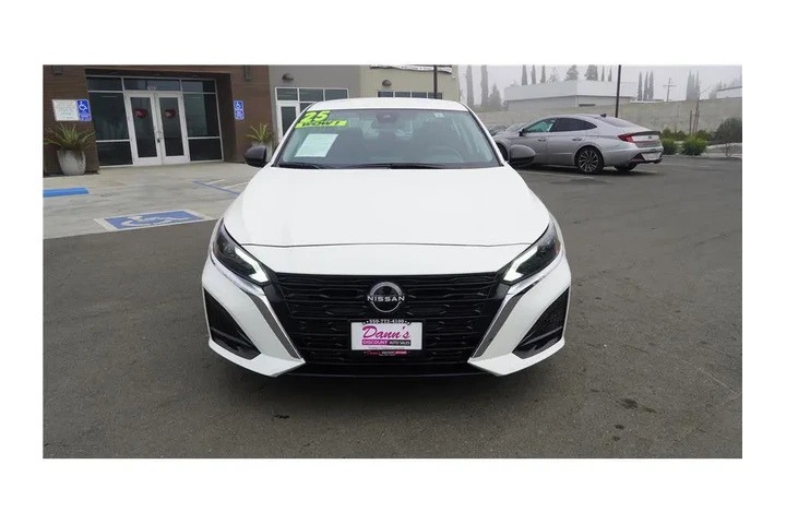 $21984 : 2025 Altima SV image 3