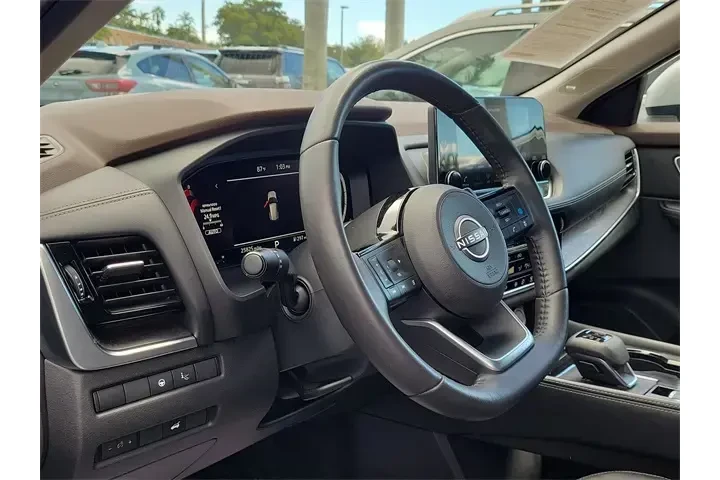 $26590 : Nissan Rogue 2023 AWD Platin image 8