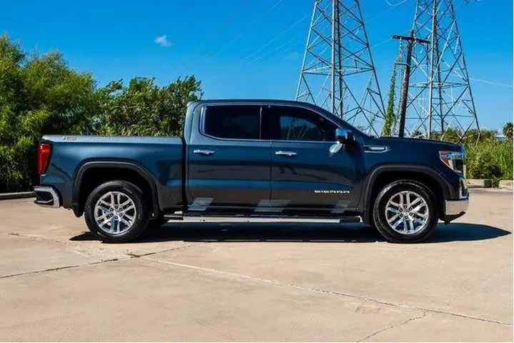 $34365 : GMC Sierra 1500 2020 4x4 SLT image 3