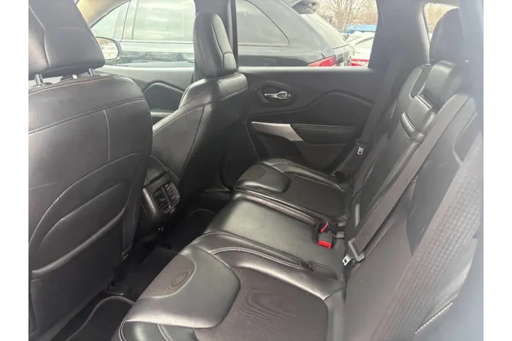 $10950 : 2018 Cherokee Latitude Plus image 8