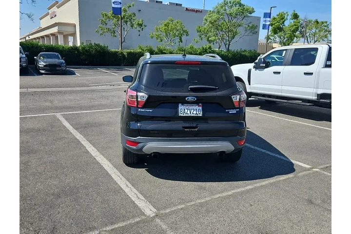 $13000 : Ford Escape 2017 Titanium 4d image 7