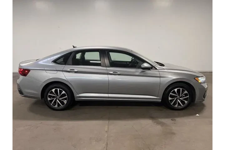 $16953 : Volkswagen Jetta 2024 S 4dr image 2