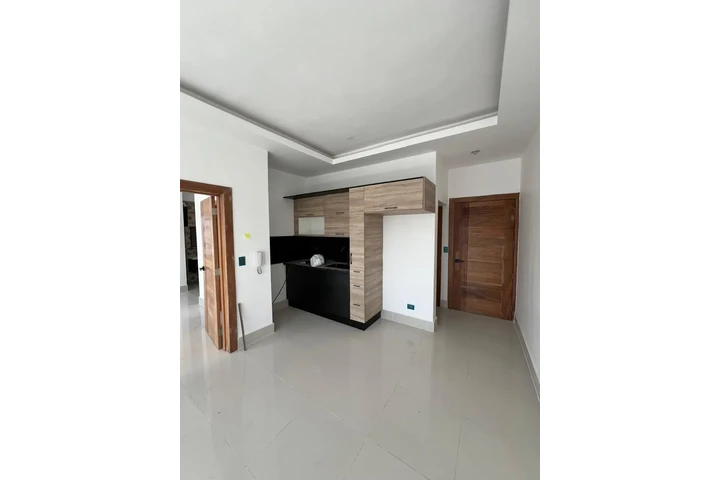 $750 : ALQUILO APARTAMENTO EN NACO VA image 3