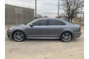 $9995 : 2017 Passat 1.8T R-Line thumbnail