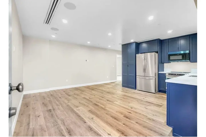 $2500 : 3Bedroom 2 Bathroom Home in LA image 2