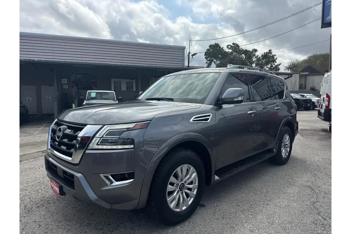 2023 Armada SV 2WD image 1