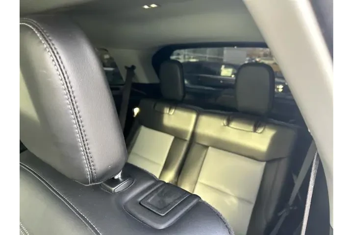 $32995 : Ford Explorer 2022 AWD XLT 4 image 9