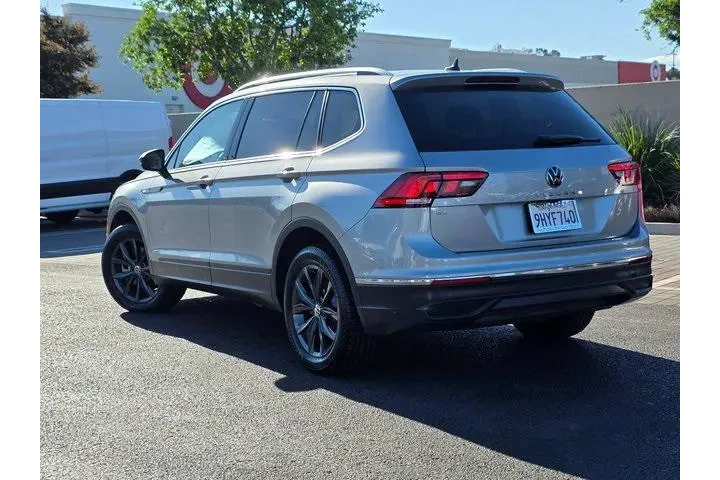 $23499 : Volkswagen Tiguan 2023 SE 4d image 7
