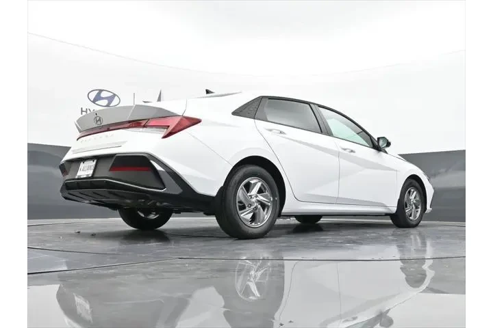 $22488 : Hyundai ELANTRA 2026 SE 4dr image 10