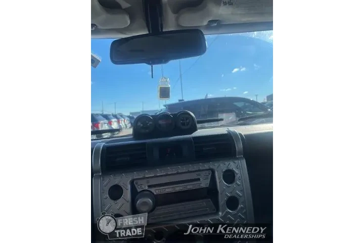 $19500 : Toyota FJ Cruiser 2010 4x4 4 image 3