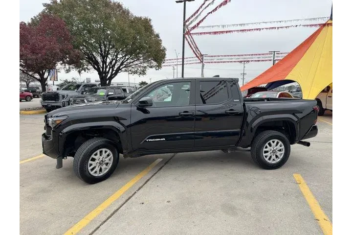 $31352 : Toyota Tacoma 2024 4x2 TRD S image 10