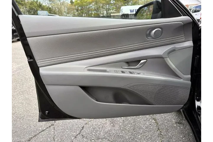 $16911 : Hyundai ELANTRA 2023 SEL 4dr image 8