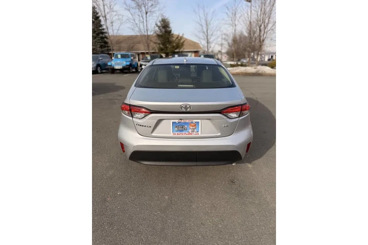 $19995 : 2023 Corolla LE image 8