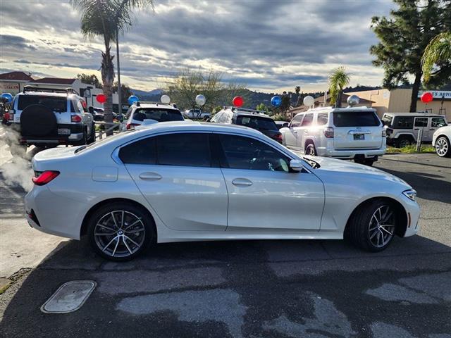 $28595 : 2021 BMW 3 Series image 7