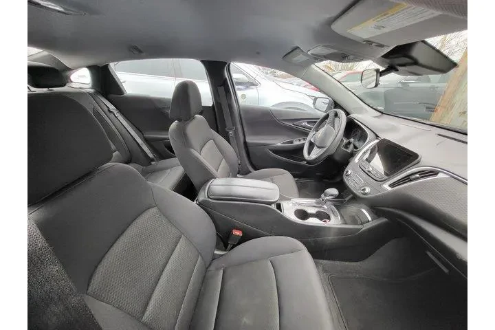 $19302 : Chevrolet Malibu 2024 LT 4dr image 8