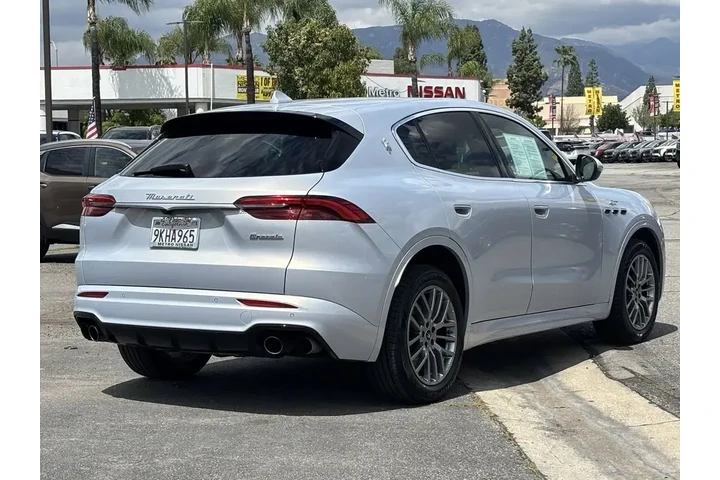 $29495 : Maserati Grecale 2024 AWD GT image 3