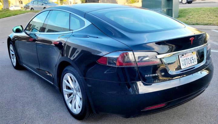 $29950 : 2018 Model S 75D image 5