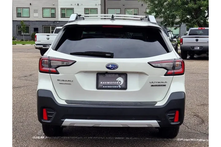$24375 : 2022 Outback Touring XT image 9