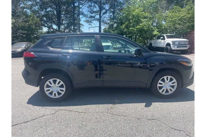 $27439 : Toyota Corolla Cross 2025 L image 5