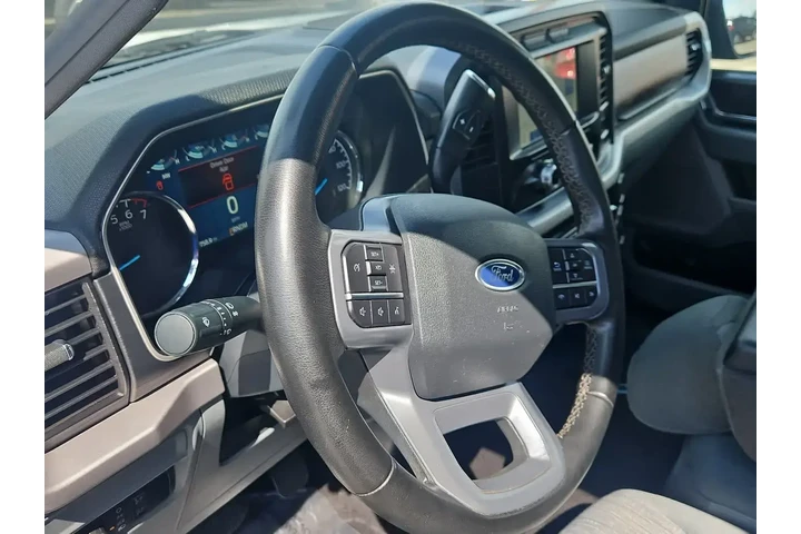 $34000 : Ford F-150 2023 4x2 XL 4dr S image 2