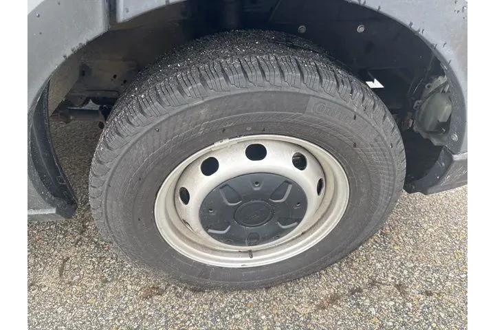 $34558 : Ford Transit 2023 150 3dr SW image 3