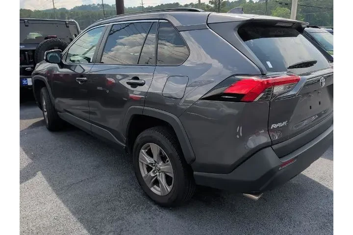 $30538 : Toyota RAV4 2024 XLE 4dr SUV image 4