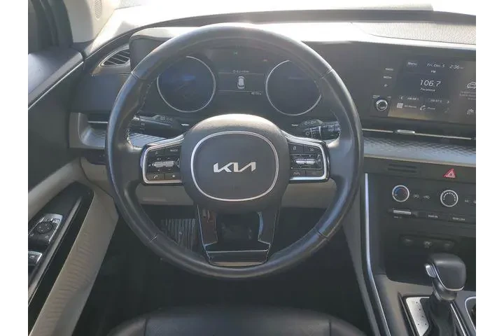 $24622 : Kia Carnival 2022 LX 4dr Min image 10