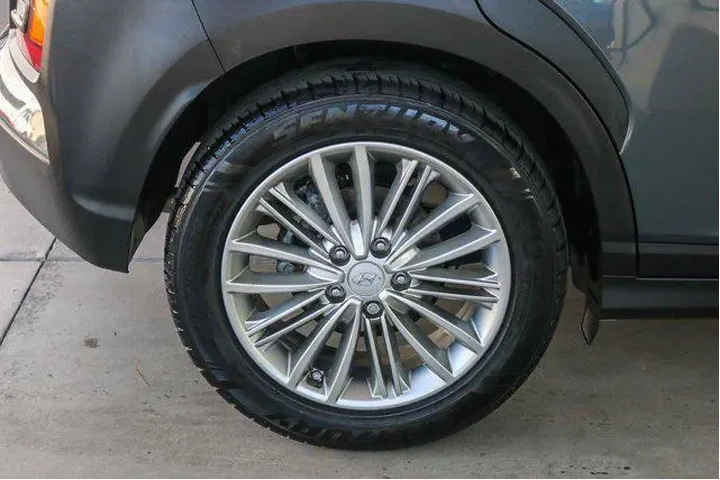 $12995 : Hyundai KONA 2021 SEL 4dr Cr image 10