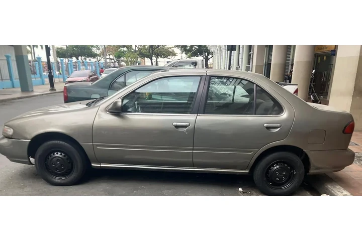 $3800 : Venta Nissan Sentra 1997 image 1