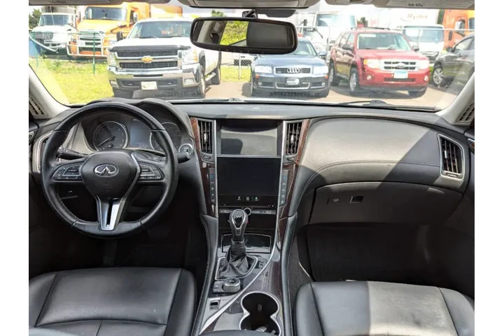 $17975 : 2019 Q50 3.0T Luxe image 3