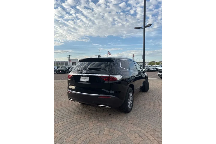 $34999 : 2022 Enclave Essence image 5