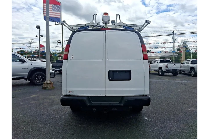$12900 : 2015 Express 2500 Cargo FFV image 5