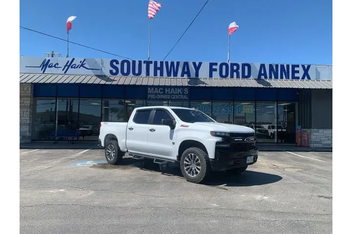 $31998 : Chevrolet Silverado 1500 202 image 1