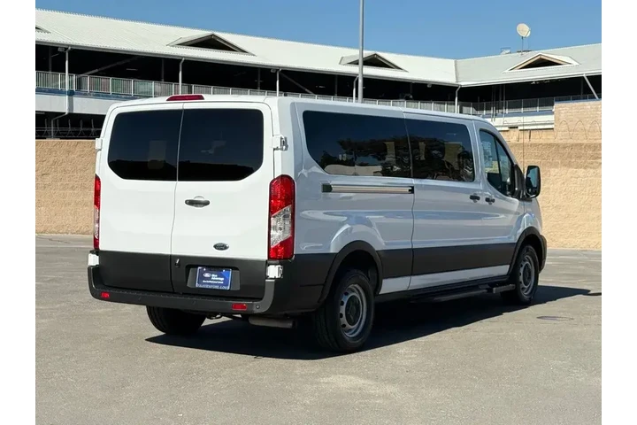 $35389 : Ford Transit 2023 350 XL 3dr image 3