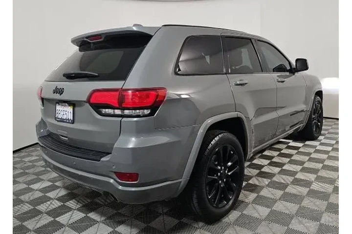 $22900 : Jeep Grand Cherokee 2020 4x2 image 4