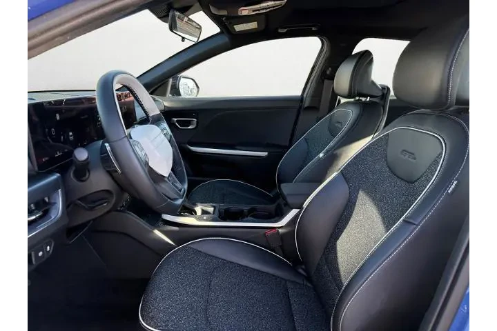 $27248 : Kia K4 2025 GT-Line 4dr Seda image 9