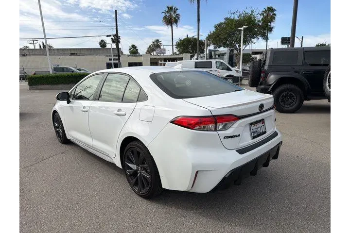 $23761 : Toyota Corolla 2023 SE 4dr S image 5