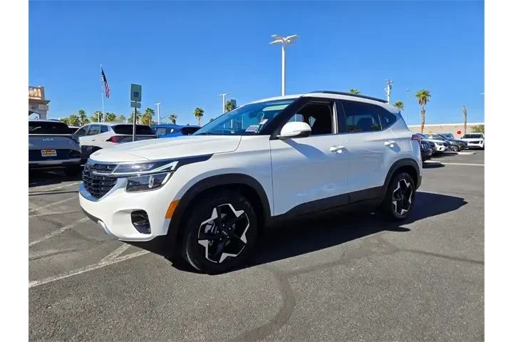 $21885 : Kia Seltos 2024 EX 4dr SUV image 2